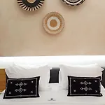 Domus Vivendi خانيا